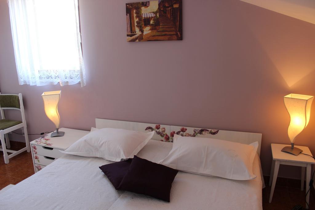 Apartments Petrada Omis Ruang foto