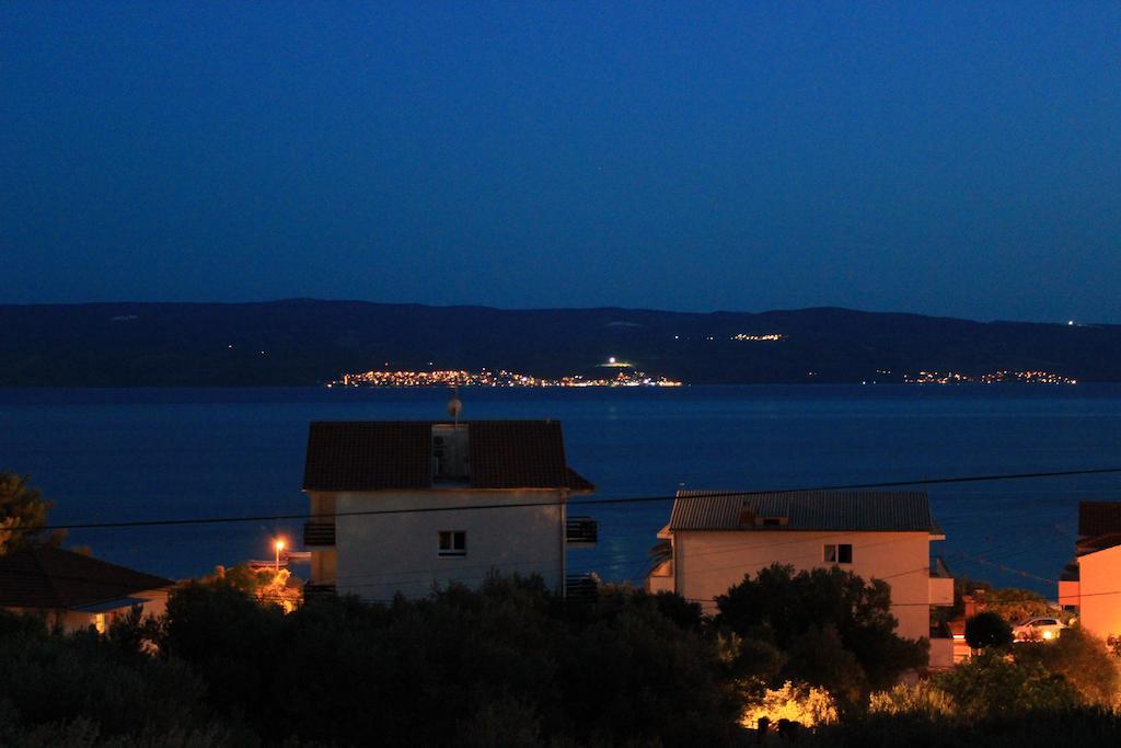 Apartments Petrada Omis Bagian luar foto