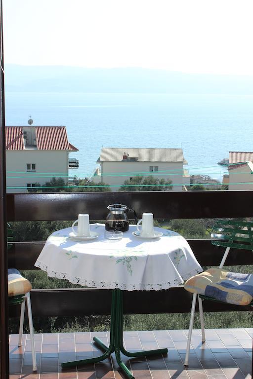 Apartments Petrada Omis Bagian luar foto