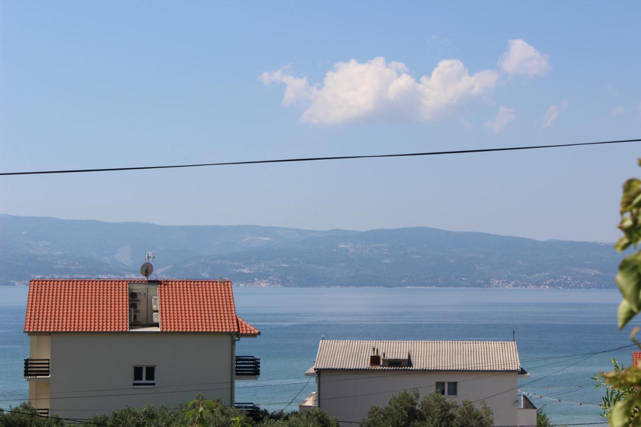 Apartments Petrada Omis Ruang foto