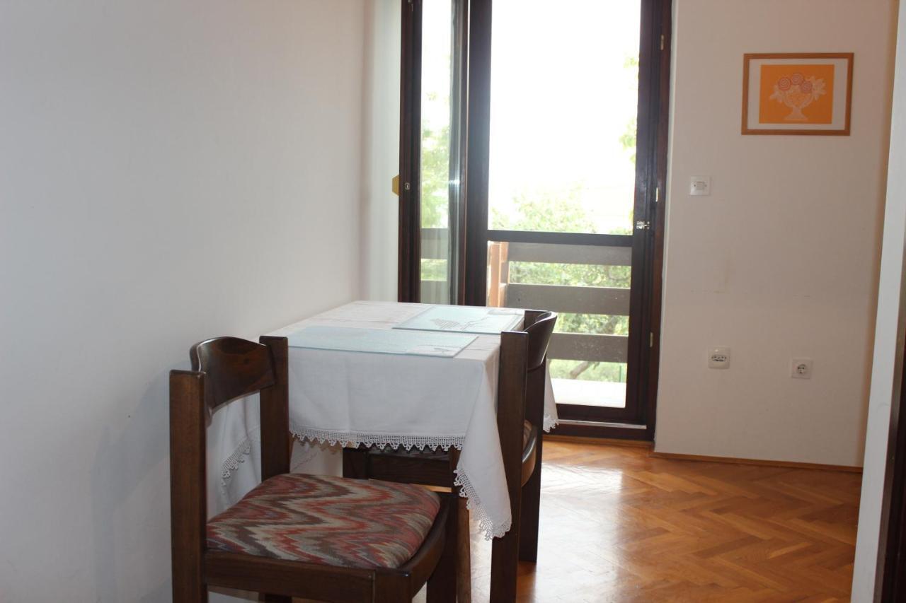 Apartments Petrada Omis Bagian luar foto